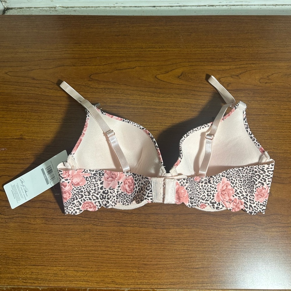Marilyn Monroe Women’s Super Soft Rose Leopard Push Up No Show Bra Size 36B - Picture 2 of 4